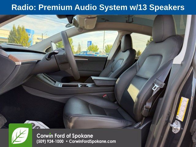 Used 2024 Tesla Model Y Long Range AWD/4WD image 2