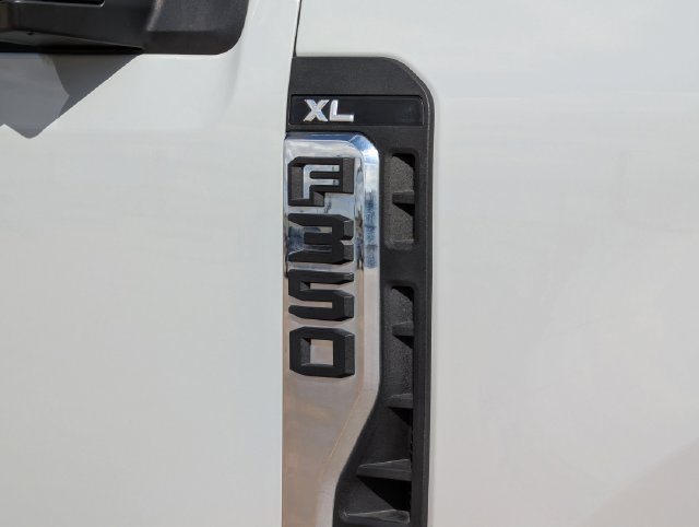 Used 2025 Ford F350 XL w/ XL Driver Assist Package AWD/4WD image 9