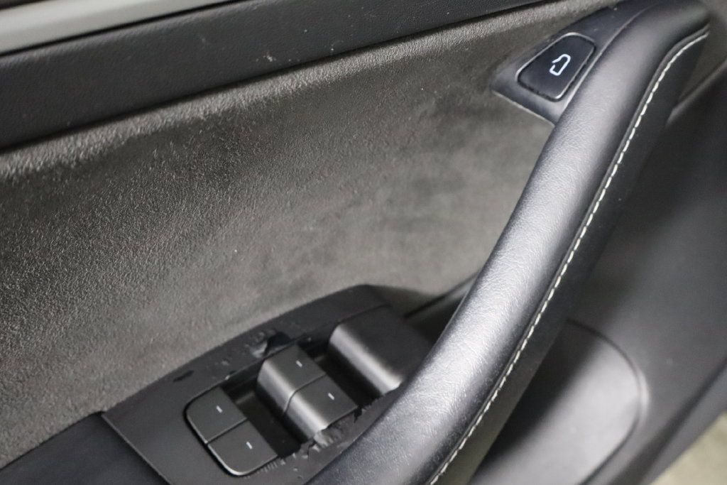 Used 2022 Tesla Model 3 Performance AWD/4WD image 18