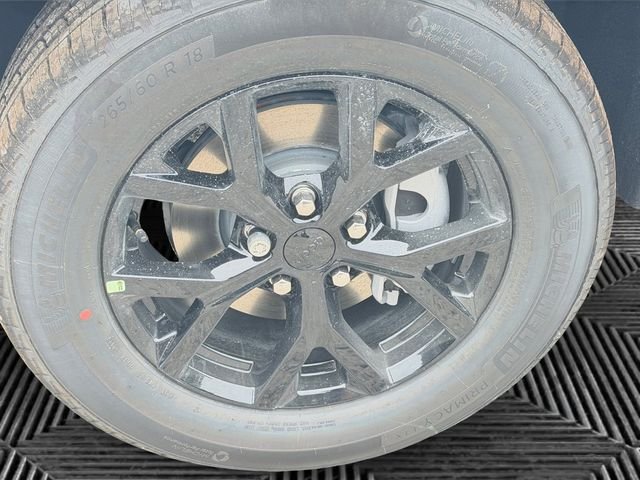 New 2026 Jeep Grand Cherokee Altitude AWD/4WD image 9