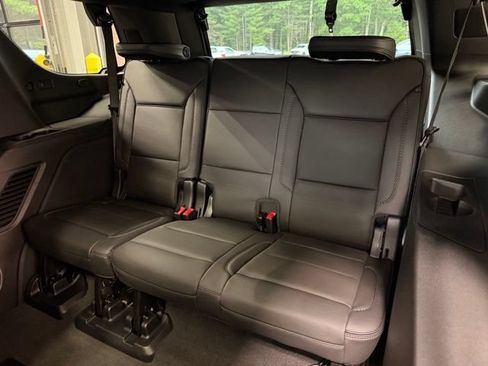 Used 2025 GMC Yukon Denali w/ Denali Reserve Package AWD/4WD image 22