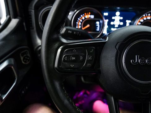 Used 2020 Jeep Wrangler Sport AWD/4WD image 20