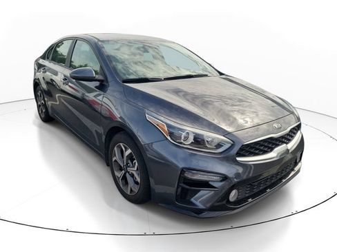 Used 2021 Kia Forte LXS FWD image 3