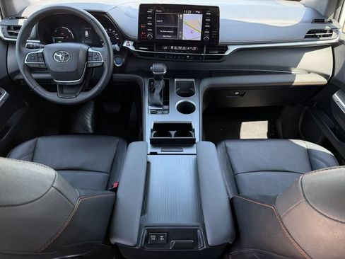 Certified 2024 Toyota Sienna XSE FWD image 12