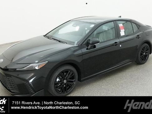 New 2026 Toyota Camry SE FWD image 1