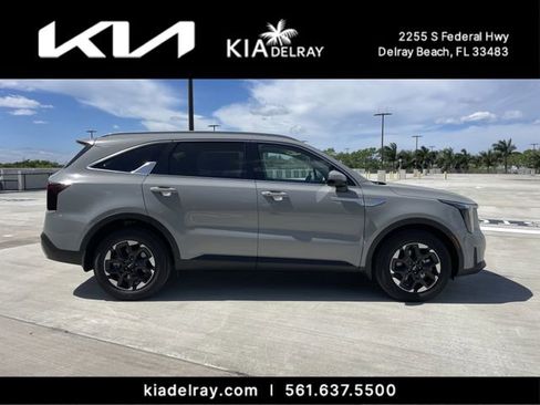 New 2026 Kia Sorento S w/ S Panoramic Sunroof Package FWD image 2