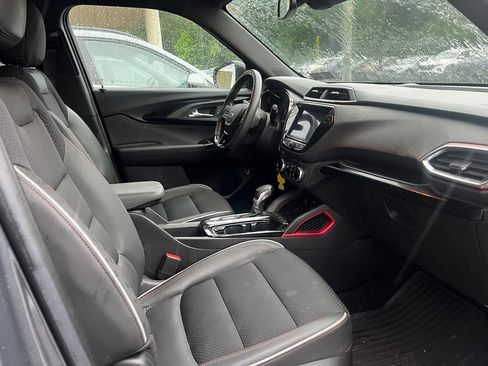 Used 2022 Chevrolet TrailBlazer RS w/ Sun and Liftgate Package AWD/4WD image 4