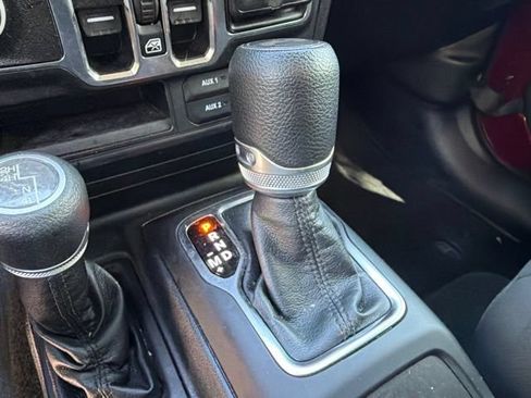 Used 2021 Jeep Wrangler Unlimited Sport AWD/4WD image 20