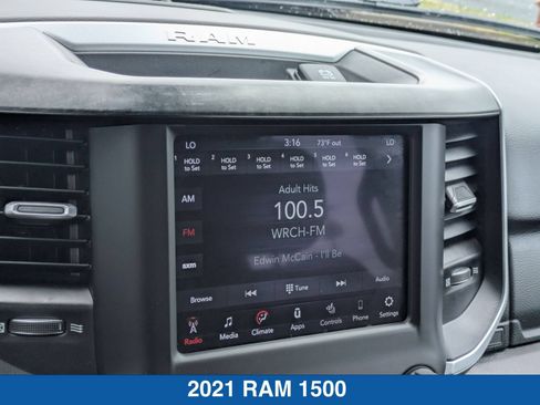 Used 2021 RAM 1500 4x4 Crew Cab image 23