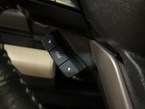 Used 2021 Subaru Ascent Limited w/ Technology Package image 45