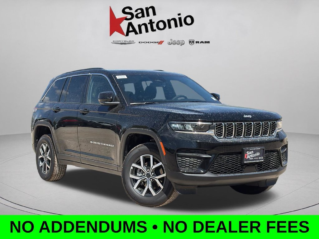 New 2027 Jeep Grand Cherokee Laredo X RWD image 1