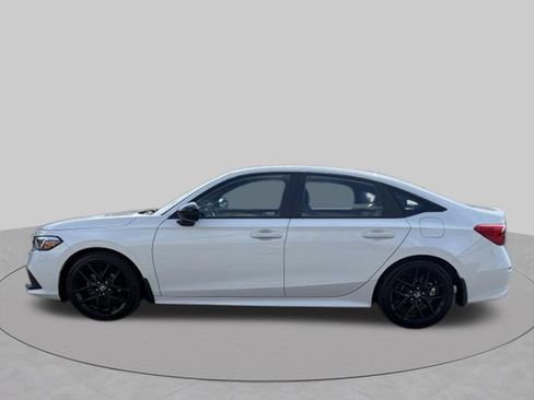 Used 2024 Honda Civic Sport image 3