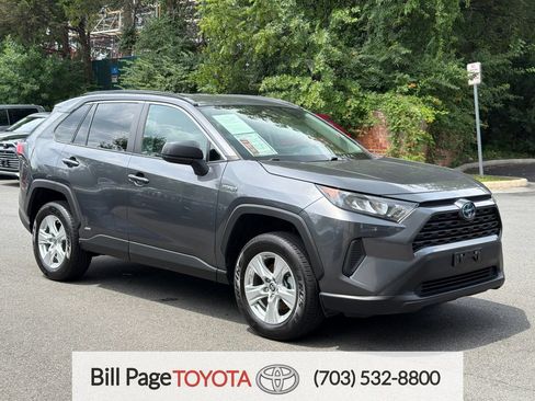 Used 2021 Toyota RAV4 LE AWD/4WD image 1