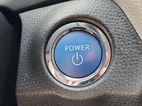 Used 2022 Toyota RAV4 XLE image 22