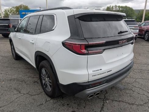 Used 2025 GMC Acadia Elevation AWD/4WD image 4