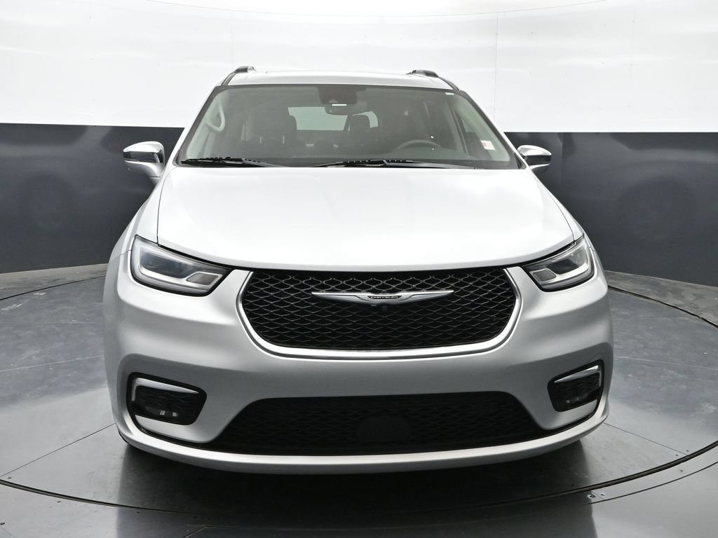 Used 2022 Chrysler Pacifica Limited AWD/4WD image 34