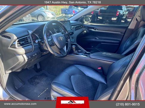 Used 2022 Toyota Camry XSE image 12
