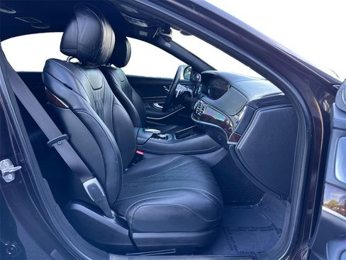 Used 2018 Mercedes-Benz S 560 4MATIC Sedan image 16