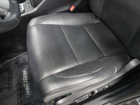 Used 2015 Toyota Highlander Limited image 11