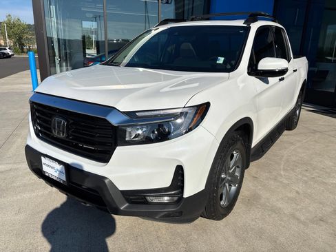 Used 2023 Honda Ridgeline RTL-E image 1