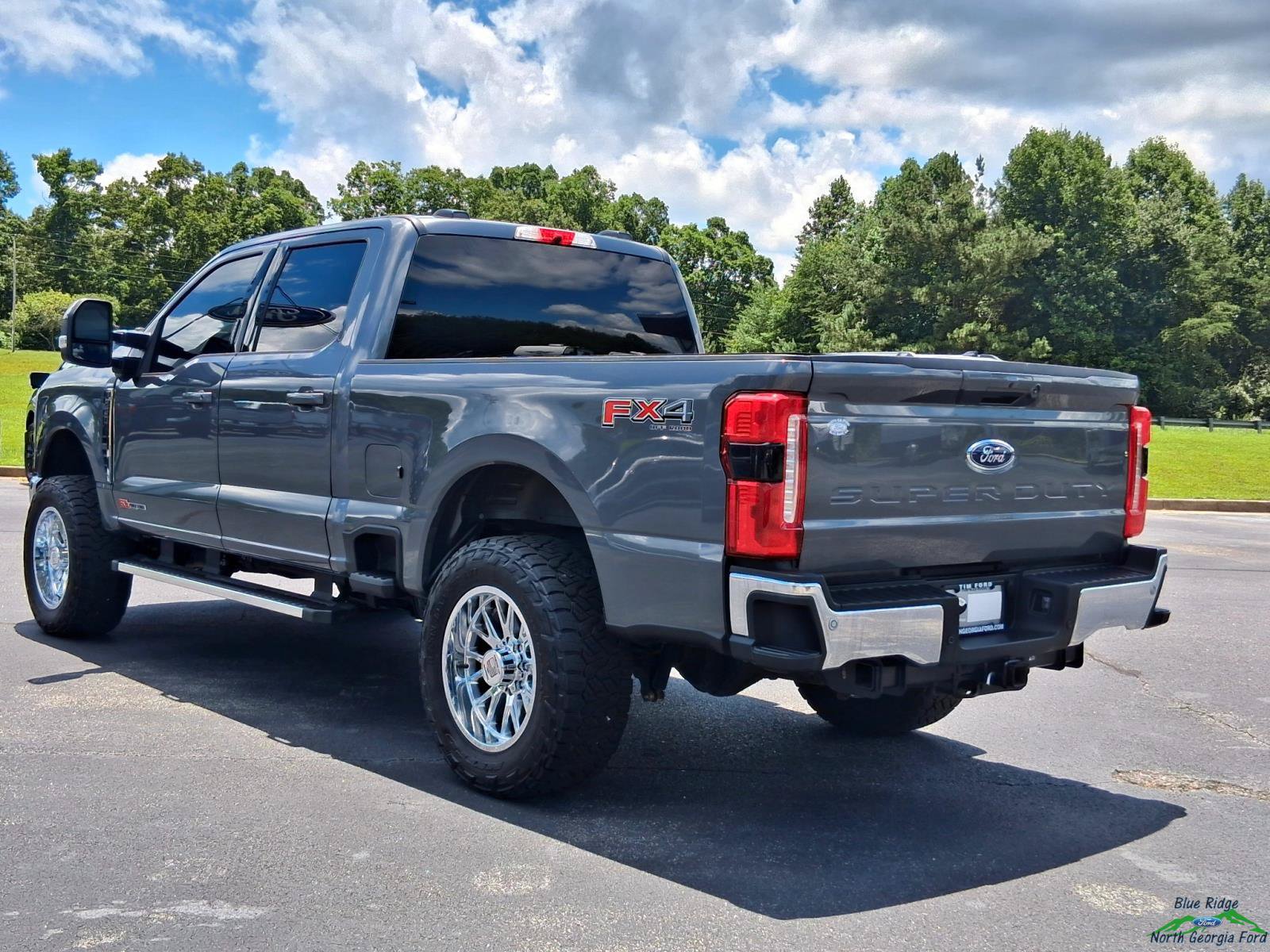Used 2026 Ford F250 Lariat AWD/4WD image 3