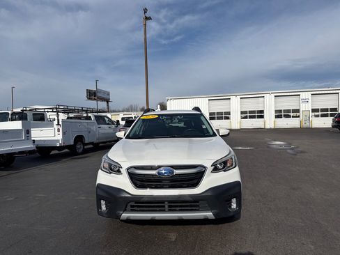 Used 2020 Subaru Outback Limited image 8