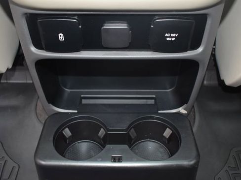 Used 2018 Lincoln Navigator L Reserve w/ Technology Package image 47