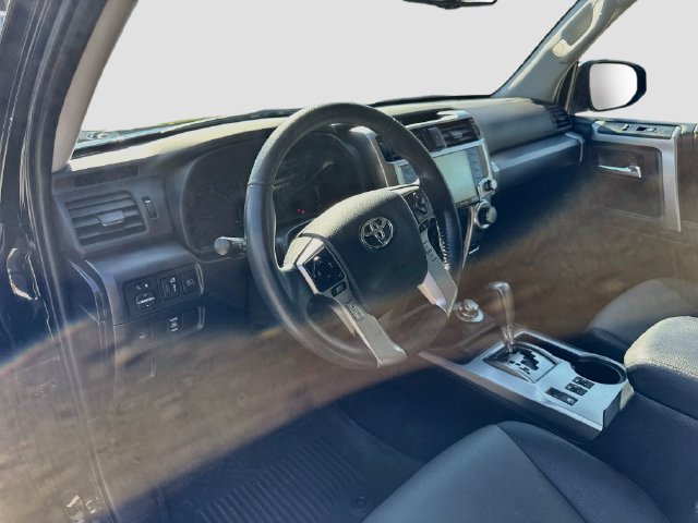 Used 2021 Toyota 4Runner SR5 Premium w/ Moonroof Package AWD/4WD image 9