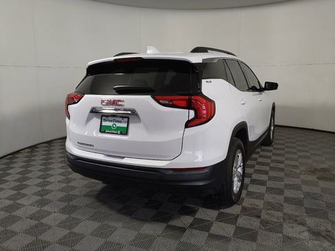 Used 2020 GMC Terrain SLE w/ Driver Convenience Package FWD image 7