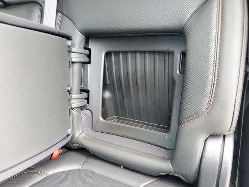 Used 2020 GMC Sierra 1500 AT4 w/ AT4 Premium Package image 17