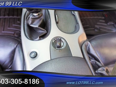 Used 2007 Chevrolet Corvette Convertible w/ Preferred Equipment Group RWD image 22