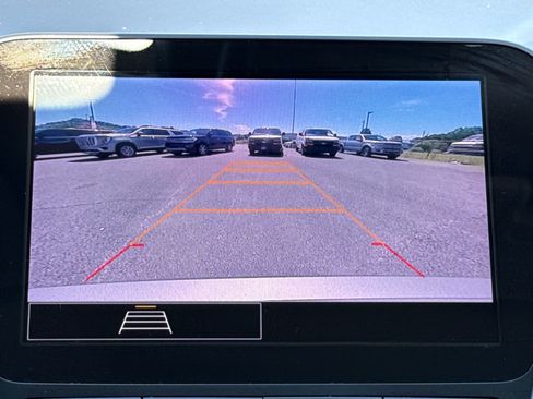 Used 2023 Chevrolet Malibu LT FWD image 18