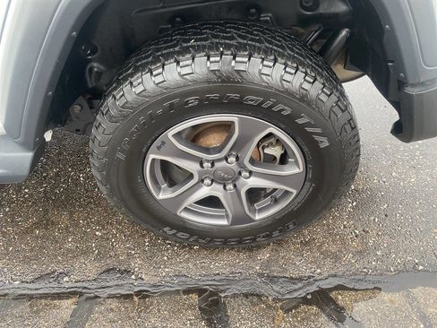 Used 2018 Jeep Wrangler Unlimited Sport S image 12