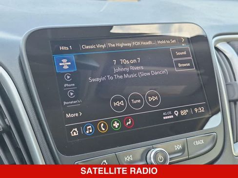 Used 2024 Chevrolet Malibu LT FWD image 27