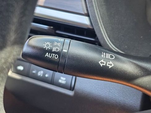 Used 2024 Nissan Altima 2.5 SV image 35