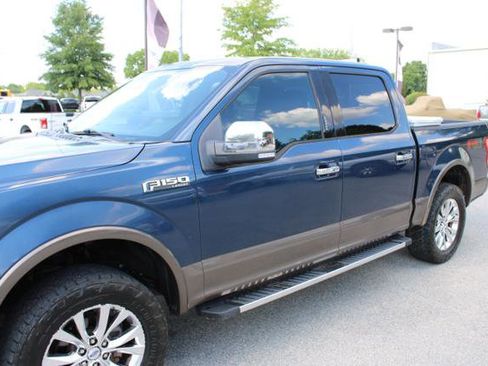 Used 2015 Ford F150 Lariat w/ Equipment Group 502A Luxury AWD/4WD image 9