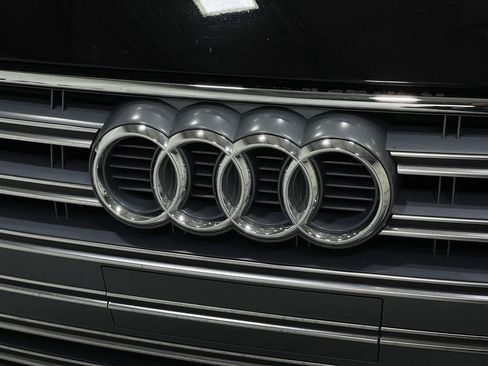 Used 2018 Audi S5 Premium Plus w/ Navigation Package image 40