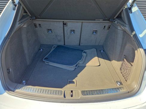 Used 2023 Porsche Macan S image 31