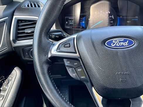 Used 2022 Ford Edge SEL AWD/4WD image 24
