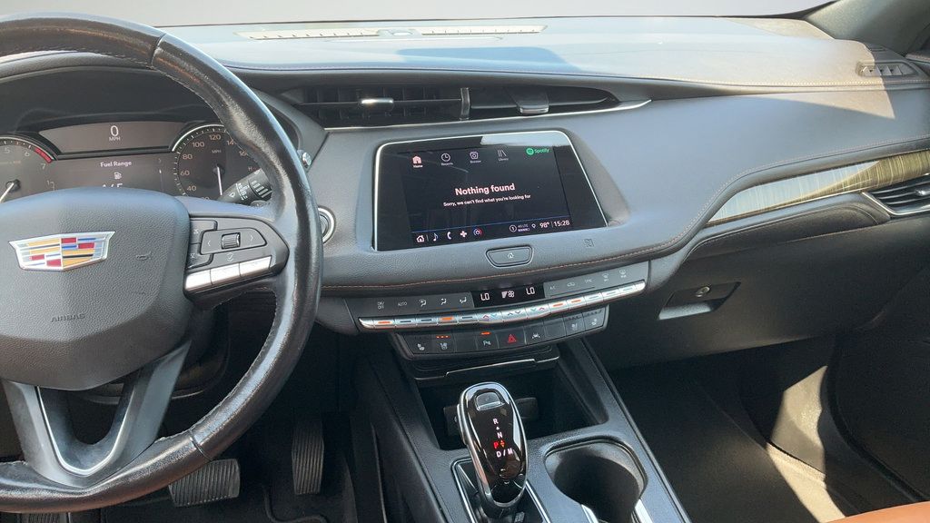 Used 2021 Cadillac XT4 Premium Luxury FWD image 5