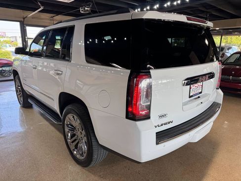 Used 2018 GMC Yukon Denali RWD image 5