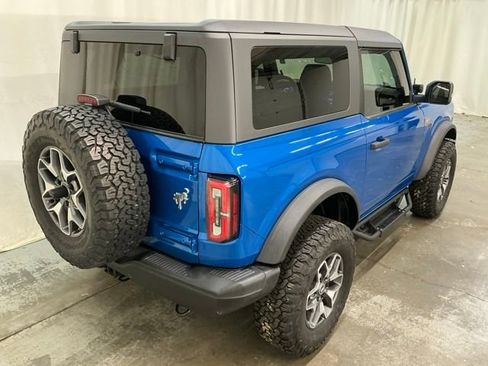 Used 2023 Ford Bronco Badlands image 3