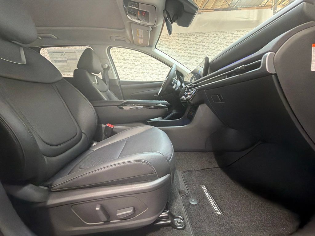 New 2026 Hyundai Tucson Limited AWD/4WD image 12