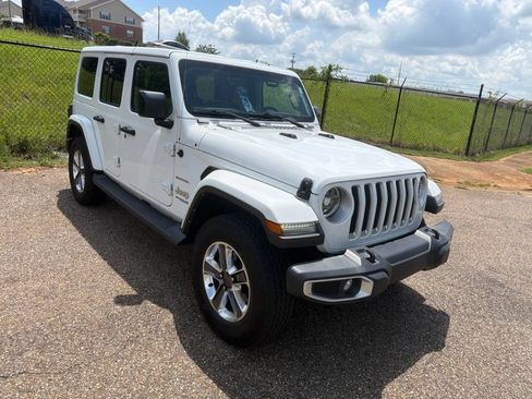 Used 2021 Jeep Wrangler Unlimited Sahara AWD/4WD image 1