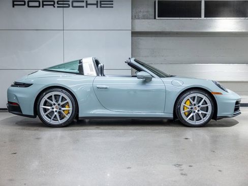 New 2026 Porsche 911 Targa 4S image 9
