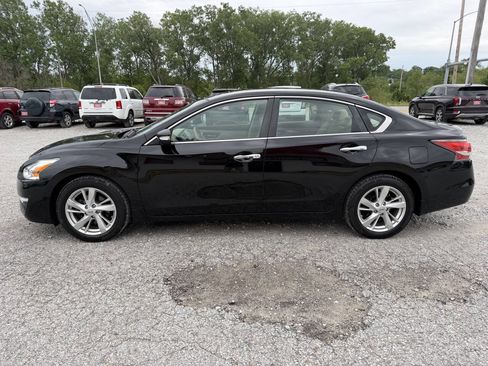 Used 2014 Nissan Altima 2.5 SL w/ Moonroof Package FWD image 6