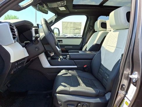 Used 2025 Toyota Tundra Capstone AWD/4WD image 11