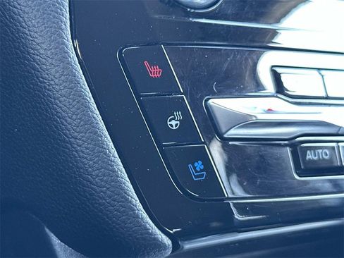 Used 2023 Ford Explorer Limited image 26