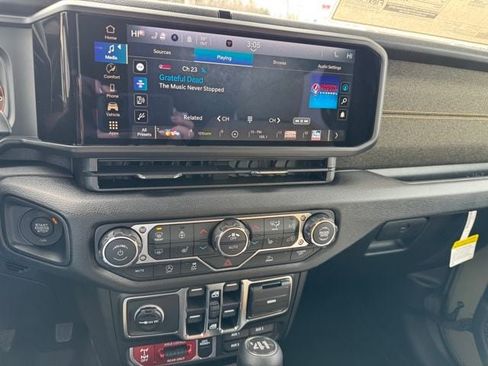 New 2026 Jeep Wrangler Unlimited Sport image 33