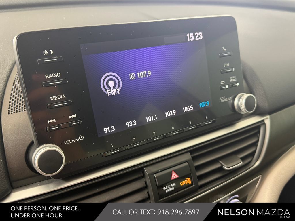 Used 2018 Honda Accord LX image 25